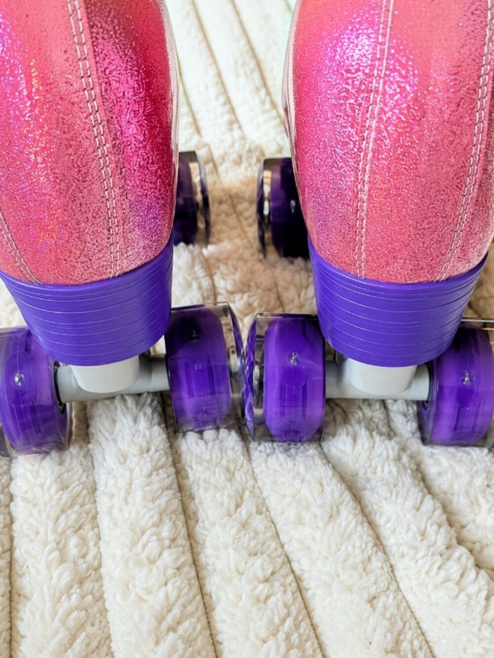 NEW Wellwon Pink Purple Light Up Glitter Roller Skates Womans Sz 5 Kids 4Y - Picture 3 of 8